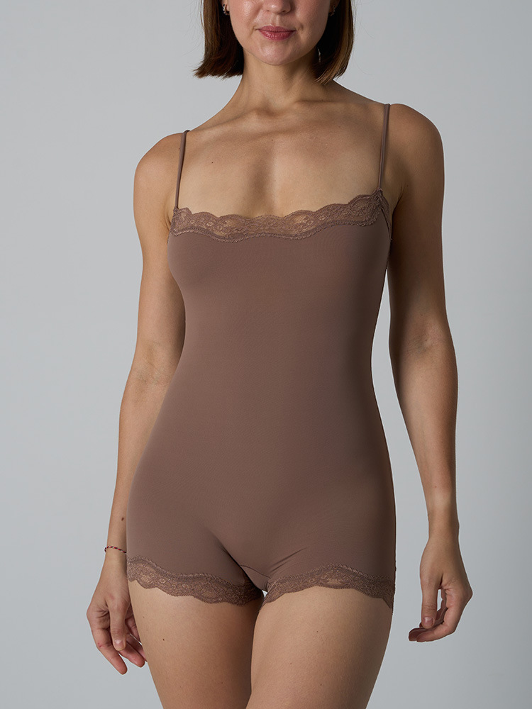 레이스 트림 롬퍼 바디수트 – 라운지웨어 및 레이어링용 - Lace Trim Cami 리뷰 및 가격
